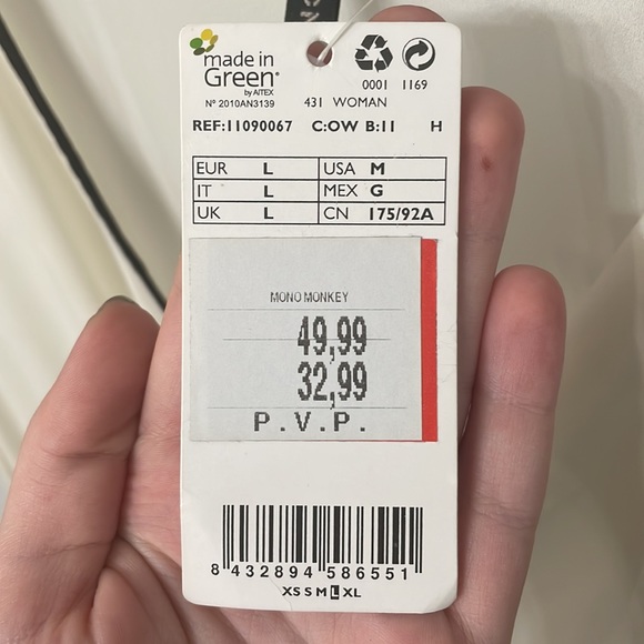 New black and white jumpsuit - Picture 6 of 6